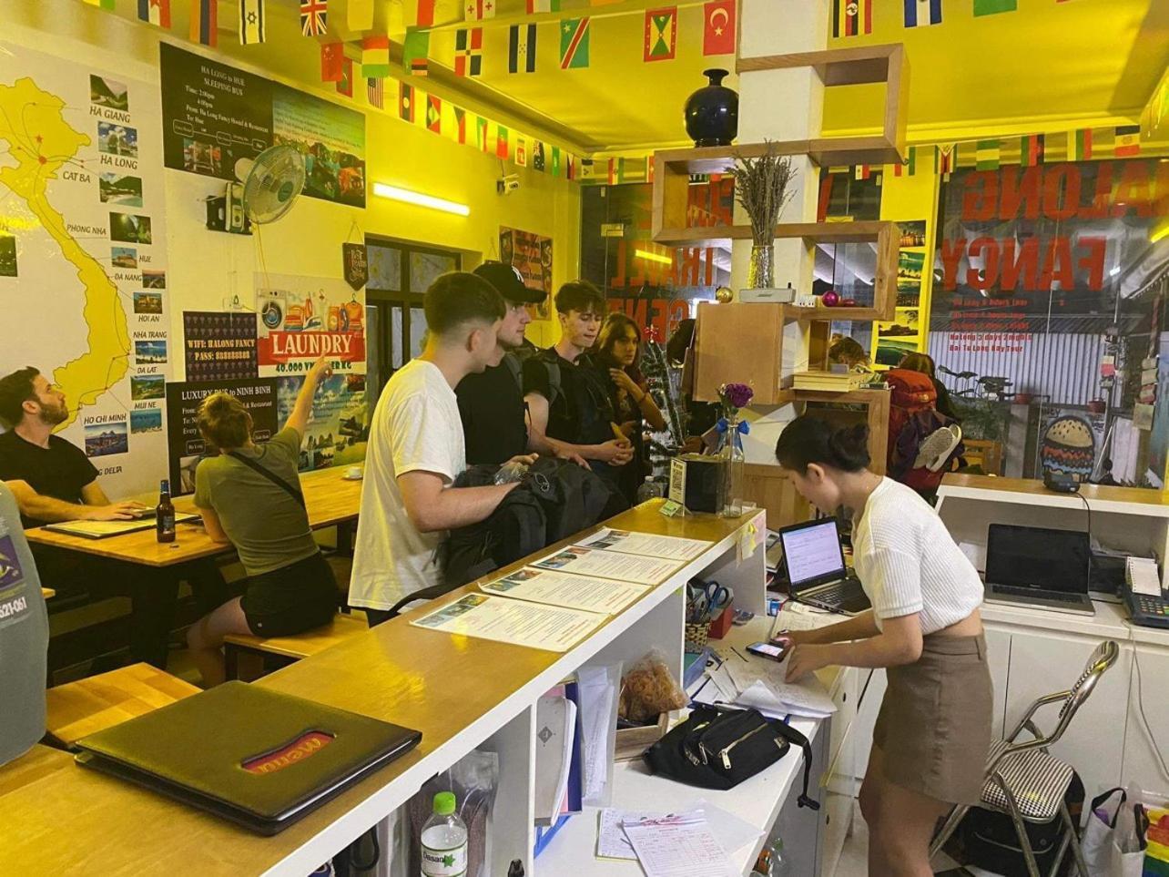 Ha Long Fancy Hostel With Vegetarian And Vegan Restaurant מראה חיצוני תמונה