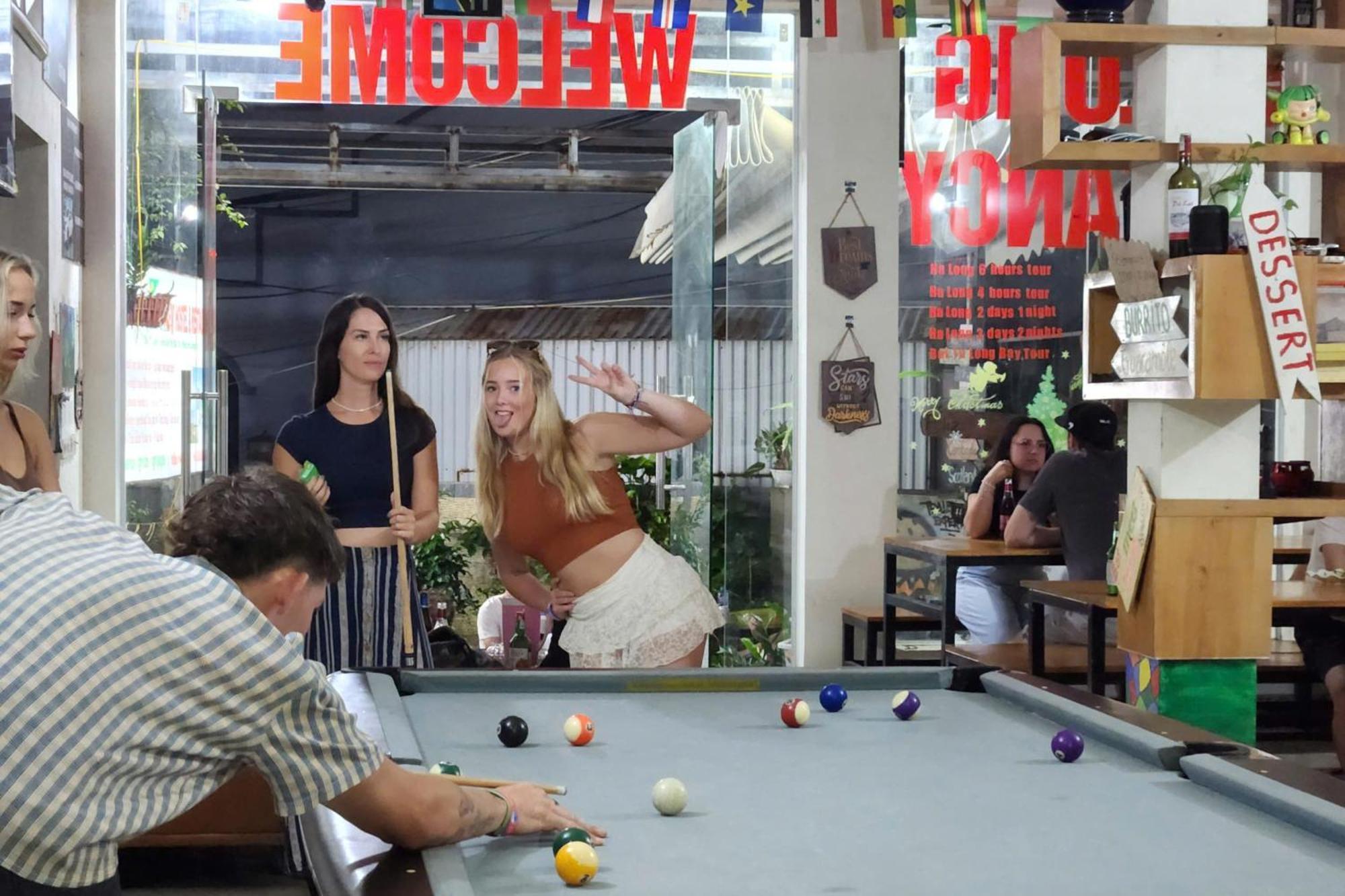 Ha Long Fancy Hostel With Vegetarian And Vegan Restaurant מראה חיצוני תמונה